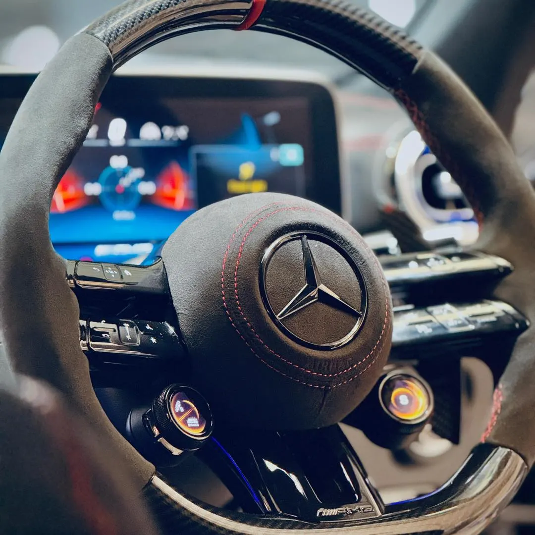 Custom carbon fibre steering wheel build 1