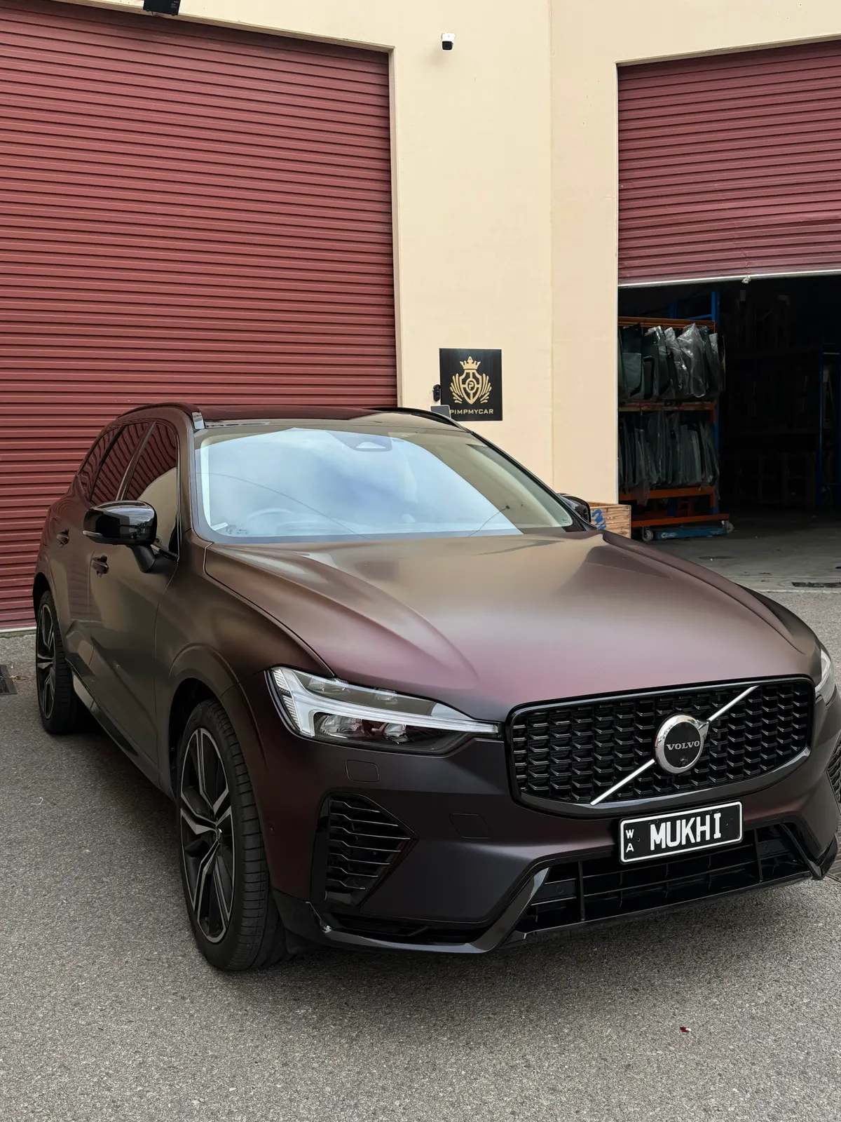 Volvo XC60 inside the PIMPMYCAR studio
